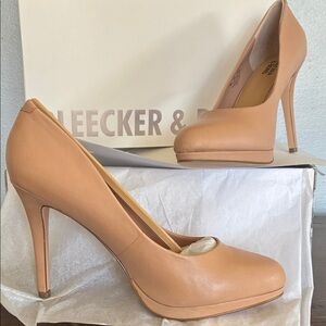 Classic Platform Pump in Nude Leather - Women's